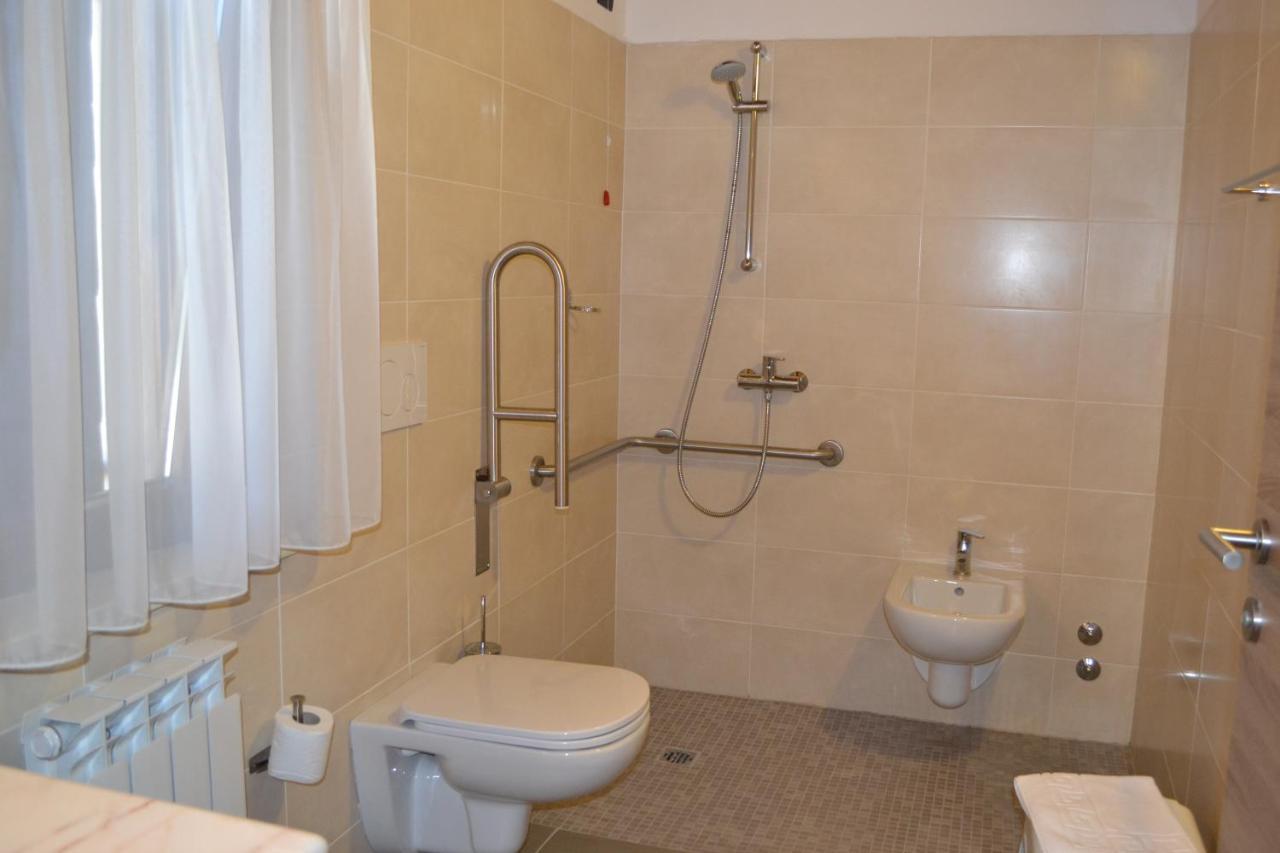 Albergo Grobberio Сан-Мартино-Буон-Альберго Экстерьер фото